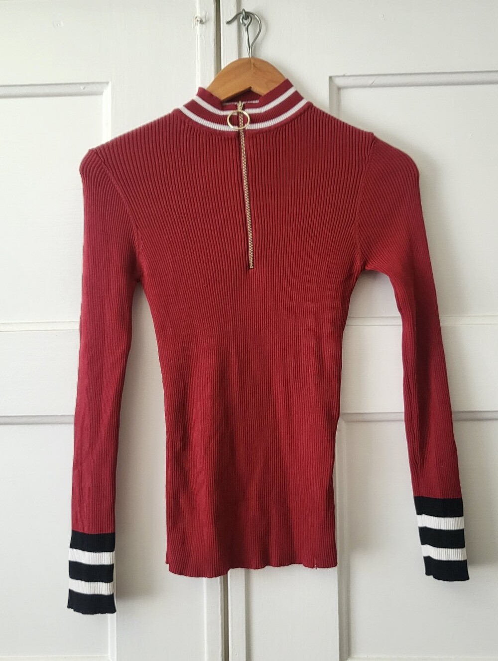 Maje Long-Sleeve Ribbed Quarter Zip Mock Neck Top Red White Size 1 Small